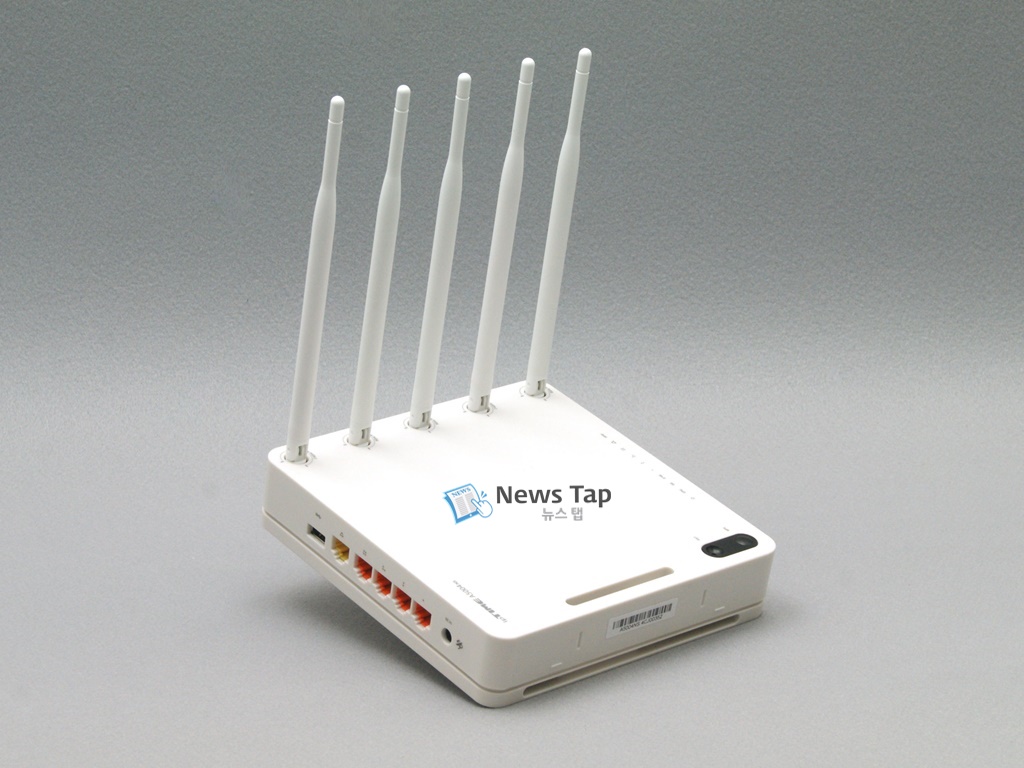 서버까지 삼킨 인터넷 공유기의 진화 ‘ipTIME A5004ns'