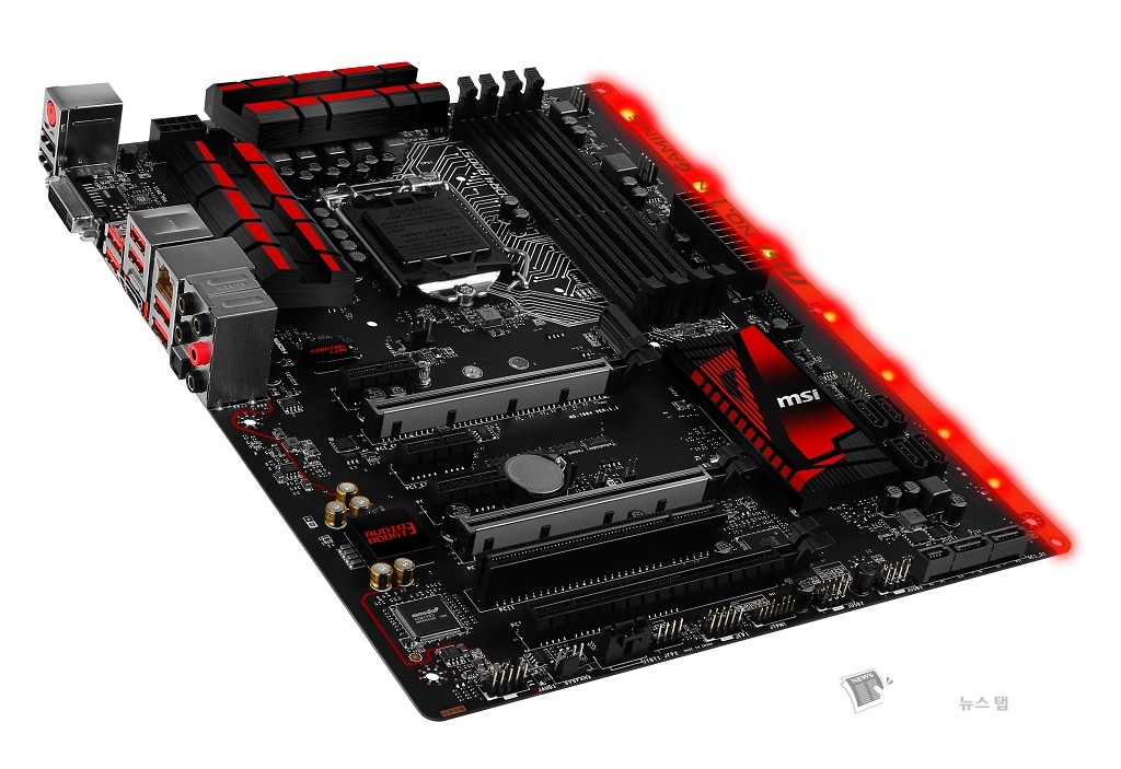 함께 제공되는 소프트웨어를 통해 8가지 색상으로 변화를 줄 수 있다