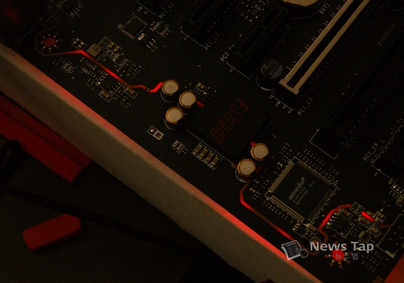 사운드 파트를 구분하는 라인 역시 LED가 점등되도록 설계