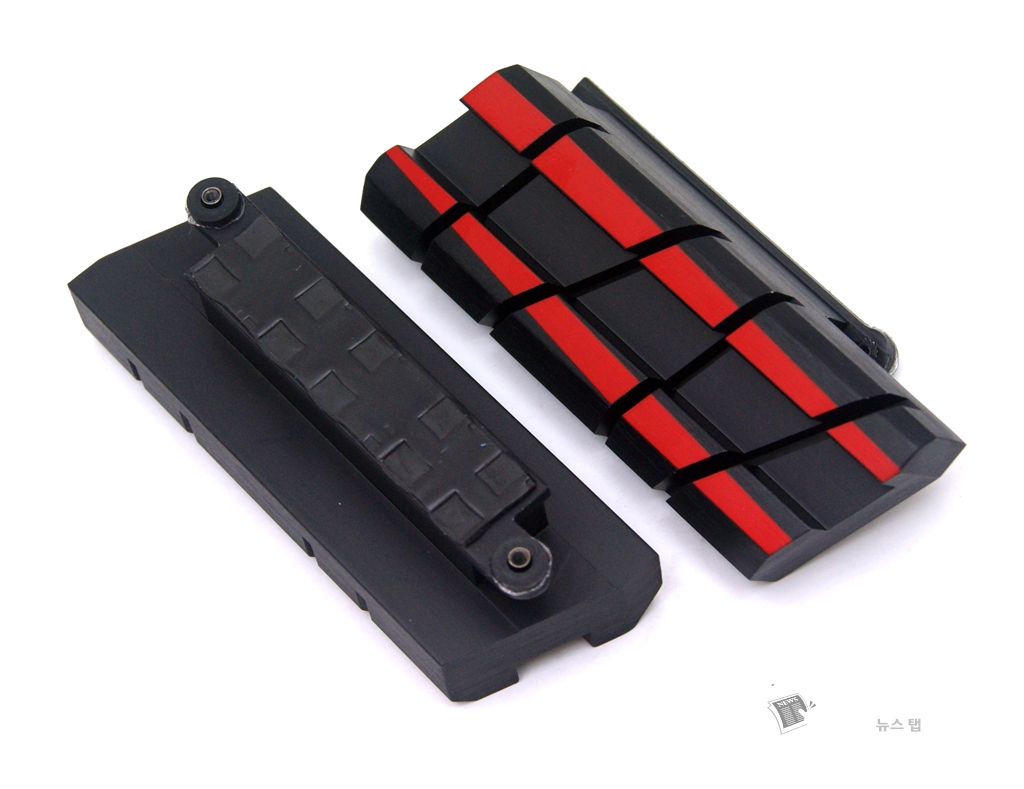 열 전도율이 뛰어난 알루미늄 재질의 히트싱크는 용의 발톱을 형상화해 만들어졌다