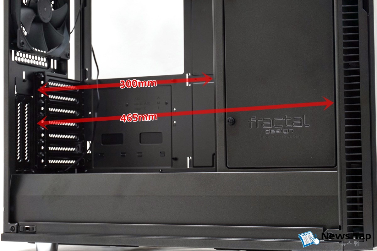 건메탈 컬러로 더욱 세련된 ‘Fractal Design Define R6 강화유리 Gunmetal’