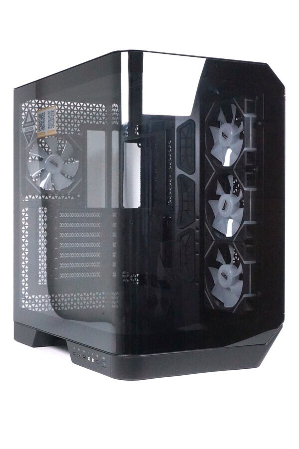 데스크테리어의 새로운 정점 ‘darkFlash DY570 ARGB BTF’