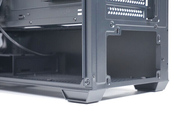 파워서플라이 장착 공간