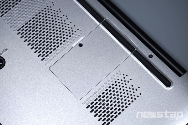 메모리 서비스 도어