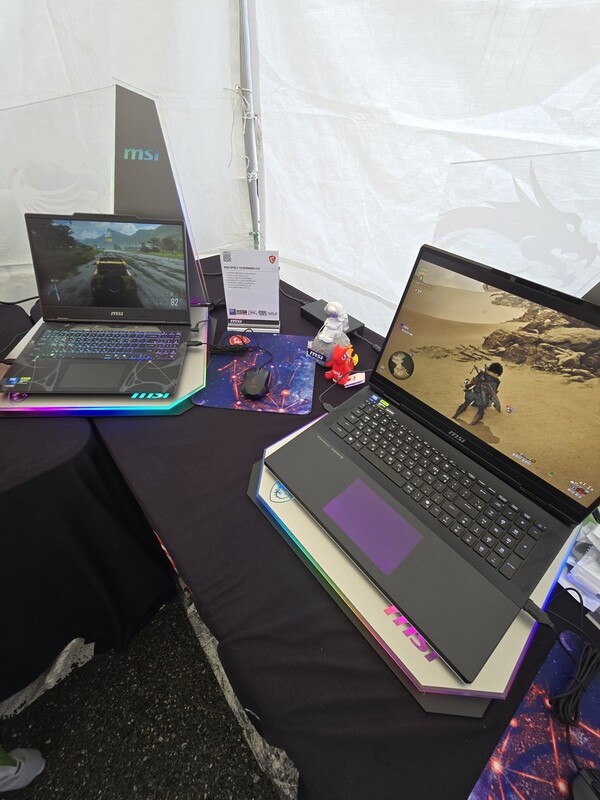 (왼쪽부터) 사이보그 15 B2RWEKG-C5, 타이탄 18 HX AI A2XWJG-U9 UHD+ Mini LED WIN11