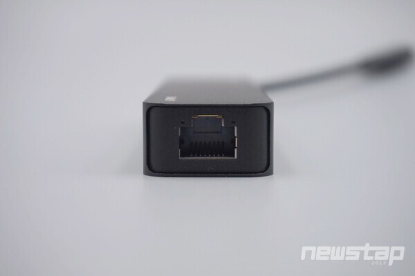 1Gnps 속도를 지원하는 랜 포트