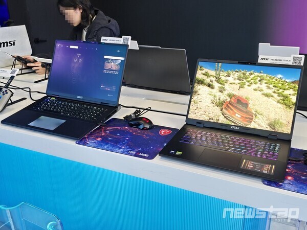 왼쪽부터 타이탄 18 HX AI, 크로스헤어 17 HX AI