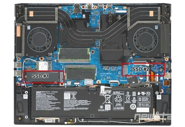 여분의 슬롯이 있어 저장공간을 쉽게 늘릴 수 있다.