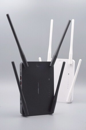 Wi-Fi 6 경쟁의 ‘실속형 다크호스’로 떠오르다 - ipTIME AX2004T